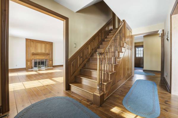 1725 Mt Jackson Rd, Enon Valley, PA 16120-1321