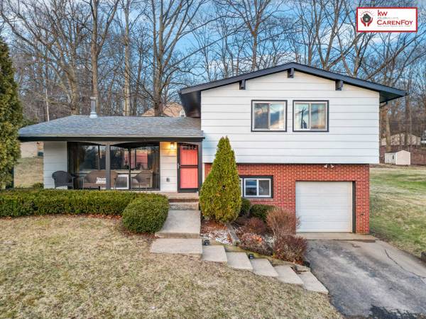 2878 Plank Rd, New Castle, PA 16105-1551