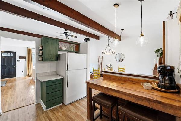 2878 Old Plank Rd, Neshannock Twp, PA 16105