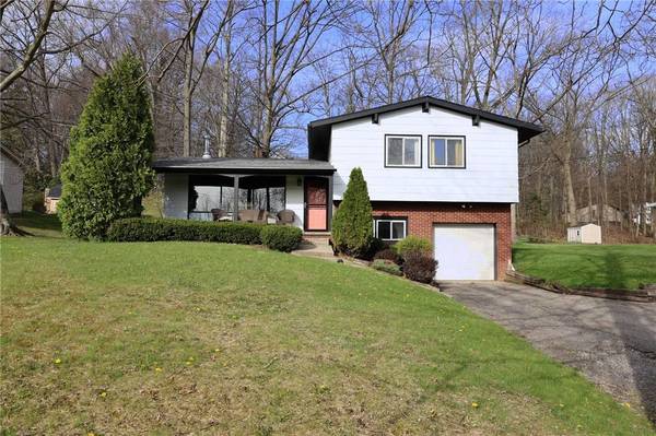 2878 Old Plank Rd, Neshannock Twp, PA 16105