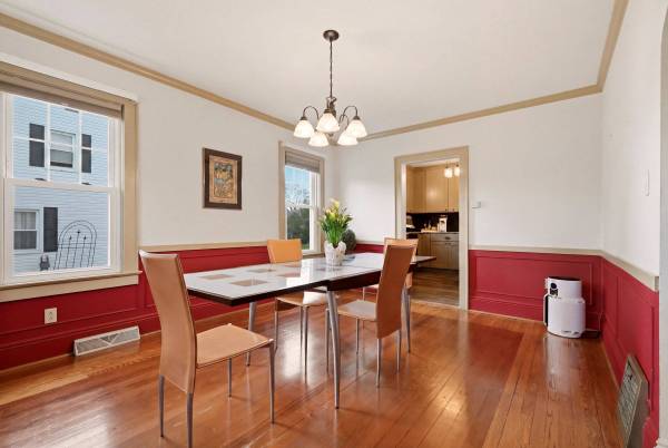 117 E Fairfield Ave, New Castle, PA 16105-2130