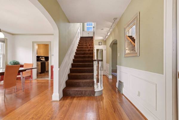 117 E Fairfield Ave, New Castle, PA 16105-2130