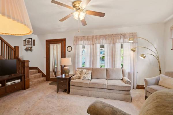 522 E Winter Ave, New Castle, PA 16105-2444