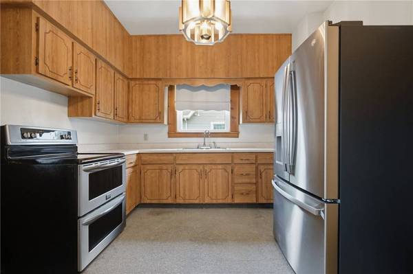220 E Sheridan Ave, New Castle, PA 16105