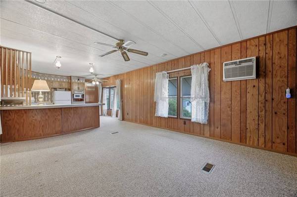 1515 Lee Ln, Grove City Boro, PA 16127