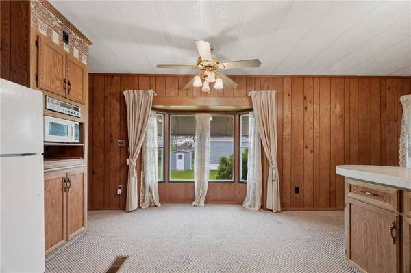 1515 Lee Ln, Grove City Boro, PA 16127