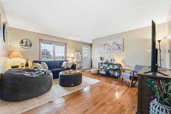 323 Brewster Rd, North Beaver Twp, PA 16102