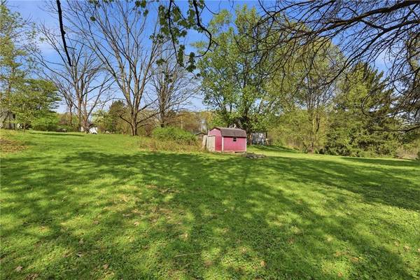 1239 Rebecca St, New Castle, PA 16101