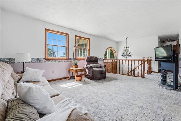 4453 Harlansburg Rd, Scott Twp, PA 16057