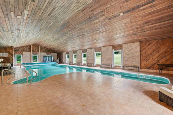 2584 Hillsville Rd, Edinburg, PA 16116-3316
