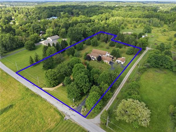 2584 Hillsville Rd, Mahoning Twp, PA 16116