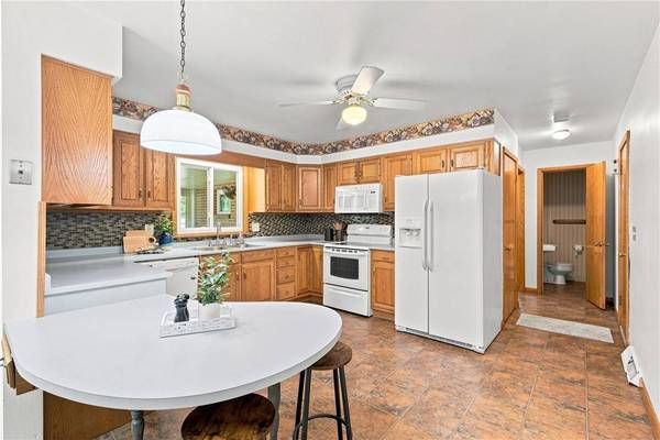 186 Donald Rd, Hermitage, PA 16148