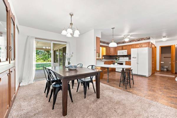 186 Donald Rd, Hermitage, PA 16148-3554