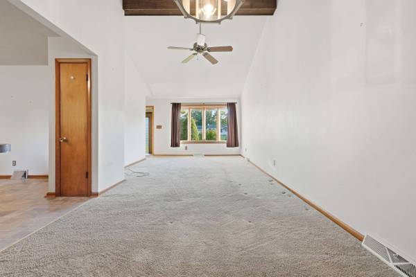 117 Seneca Way, New Castle, PA 16102-3225