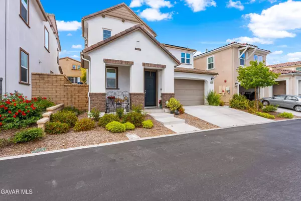 28371 Vela WAY, Valencia, CA 91355