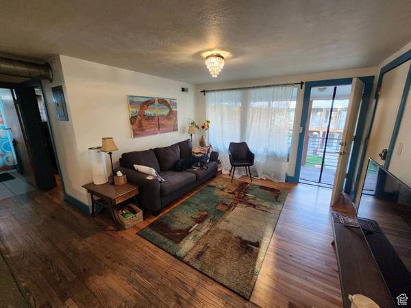 370 W 800 N #8, Salt Lake City, UT 84103