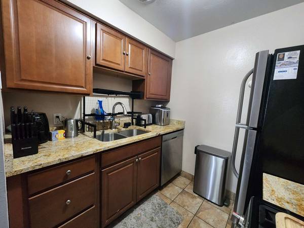 424 N CENTER ST #201, Salt Lake City, UT 84103