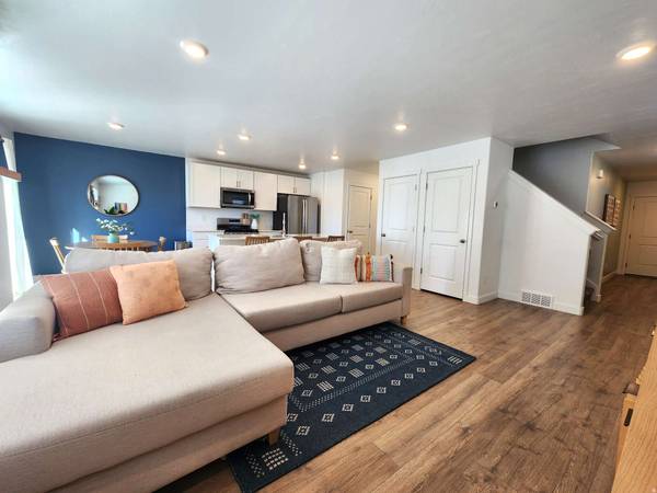 1736 E FALL ST N #219, Eagle Mountain, UT 84005