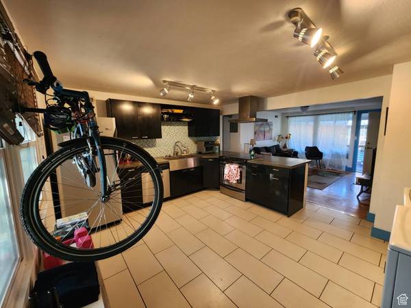 370 W 800 N #8, Salt Lake City, UT 84103