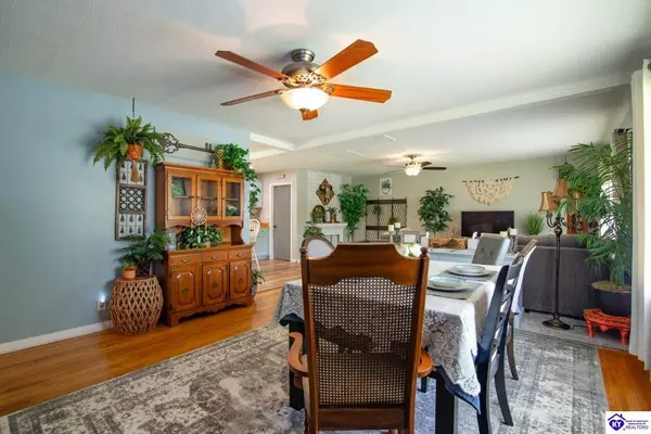 679 Cherrywood Drive, Radcliff, KY 40160