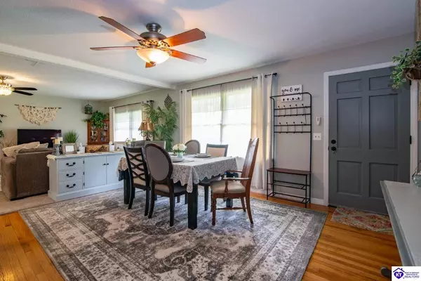 679 Cherrywood Drive, Radcliff, KY 40160