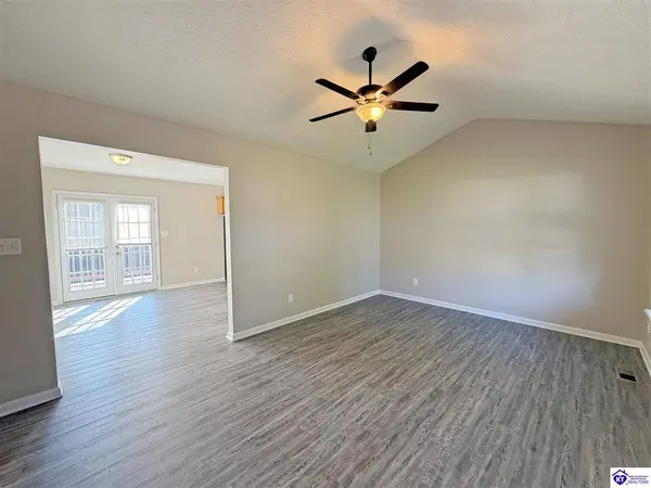 146 Lake Park Court, Shepherdsville, KY 40165