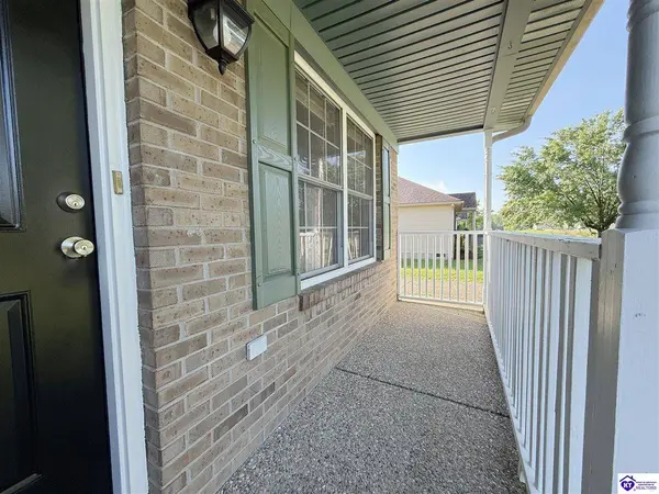 146 Lake Park Court, Shepherdsville, KY 40165