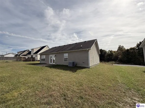 121 Danbrook Court, Radcliff, KY 40160