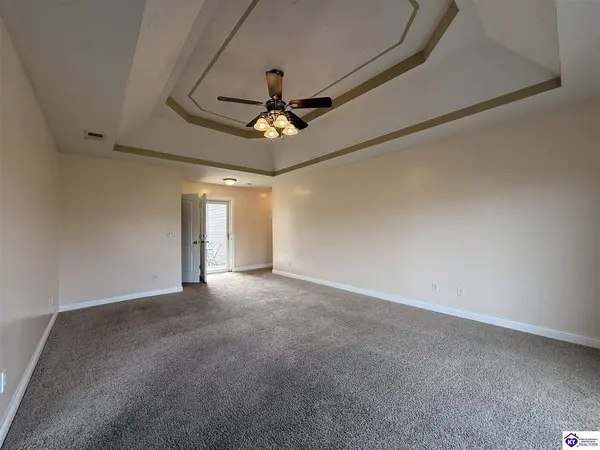 121 Danbrook Court, Radcliff, KY 40160