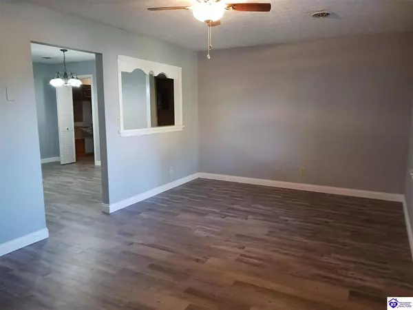 401 Embry Villa Drive, Leitchfield, KY 42754