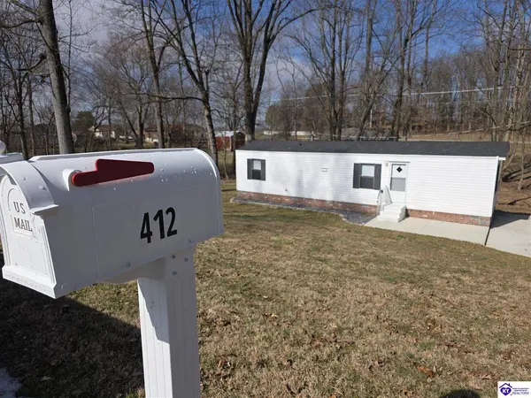 412 Oak Ridge Drive, Radcliff, KY 40160