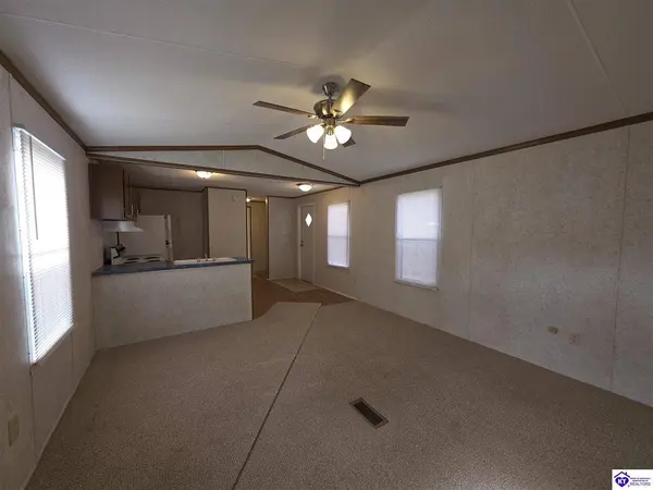 412 Oak Ridge Drive, Radcliff, KY 40160