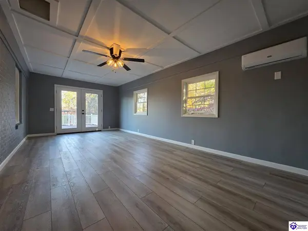 454 Pinewood Drive, Radcliff, KY 40160