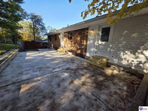 454 Pinewood Drive, Radcliff, KY 40160