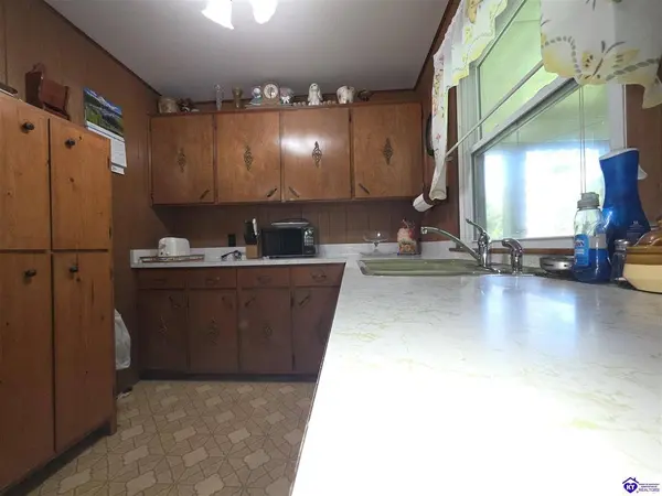 2408 Hill Street, Vine Grove, KY 40175