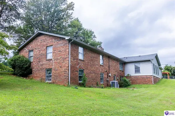 202 S Hillcrest Drive, Vine Grove, KY 40175