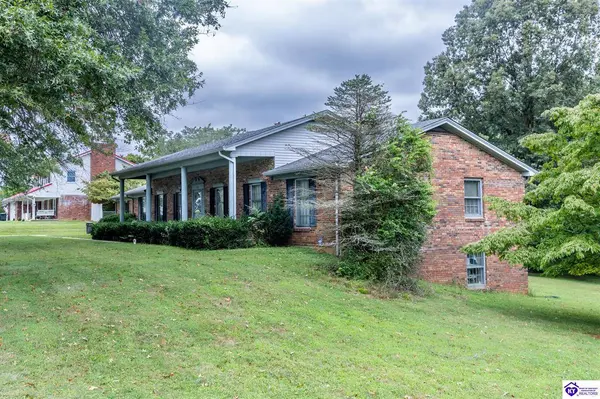 202 S Hillcrest Drive, Vine Grove, KY 40175
