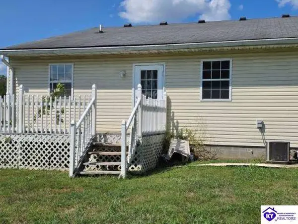 102 Woebegona Way, Hodgenville, KY 40013