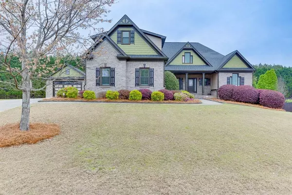 1698 Little Fox LN, Dacula, GA 30019