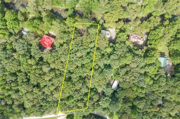 88 Riverwood LN, Ellijay, GA 30536