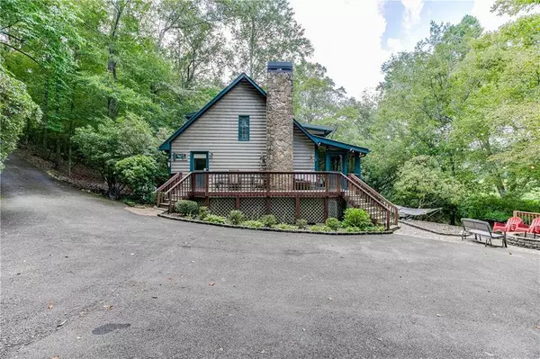 88 Riverwood LN, Ellijay, GA 30536