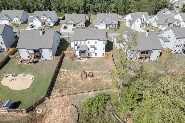 71 Parkers PL, Hoschton, GA 30548