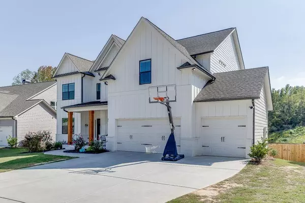 71 Parkers PL, Hoschton, GA 30548