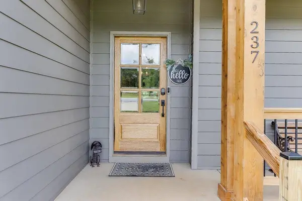 237 Oakwood DR, Commerce, GA 30529