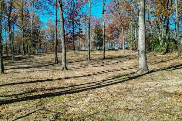 131 Canix LN, Hoschton, GA 30548