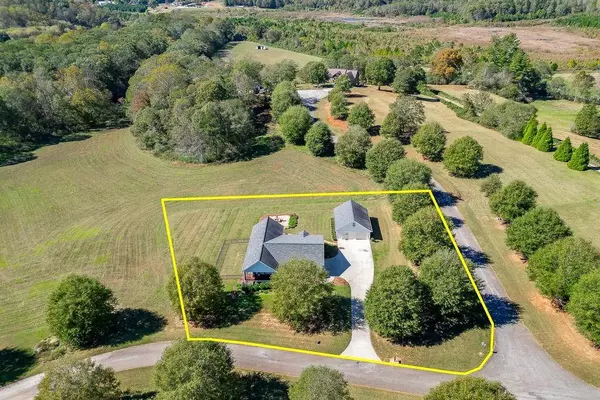 182 Farm Hill DR, Clarkesville, GA 30523