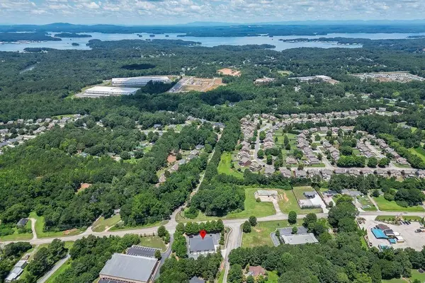 6105 Atlanta HWY, Flowery Branch, GA 30542