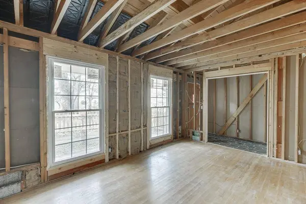 1245 S Shadygrove CT, Stone Mountain, GA 30083