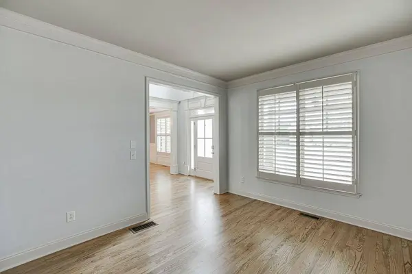 4537 Grandview Pkwy, Flowery Branch, GA 30542