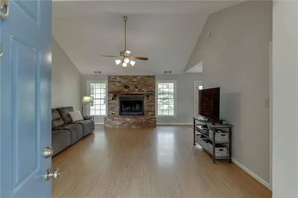 5602 Pepper Tree LN, Oakwood, GA 30566